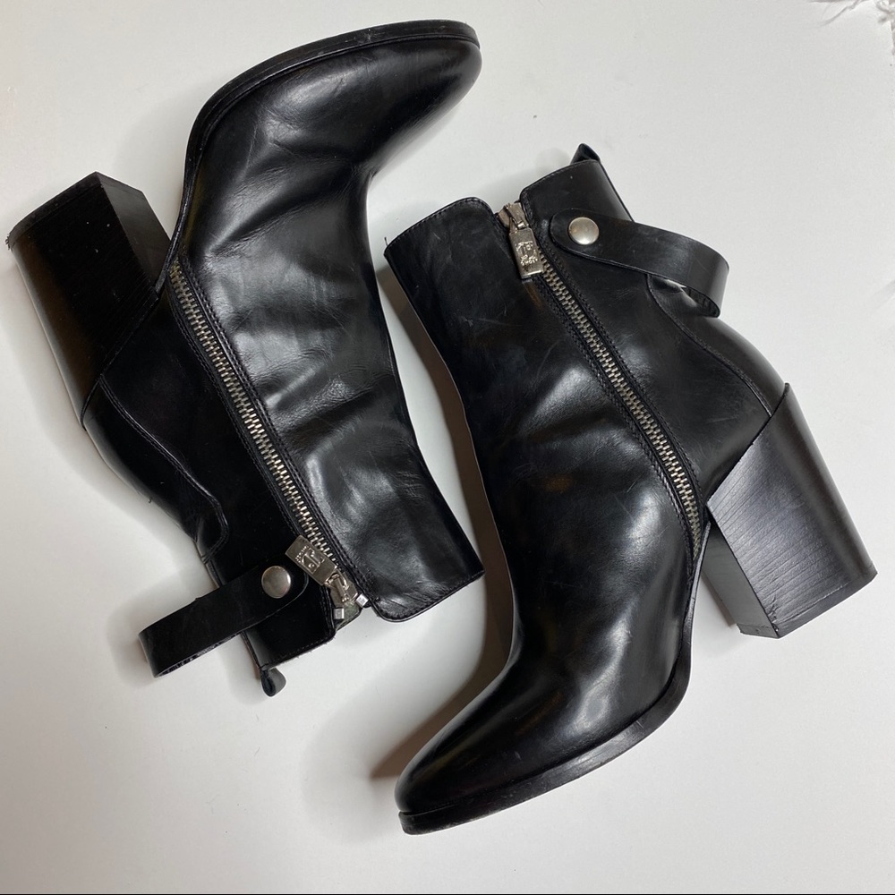 Vero Cuoio Black Saddle Boots